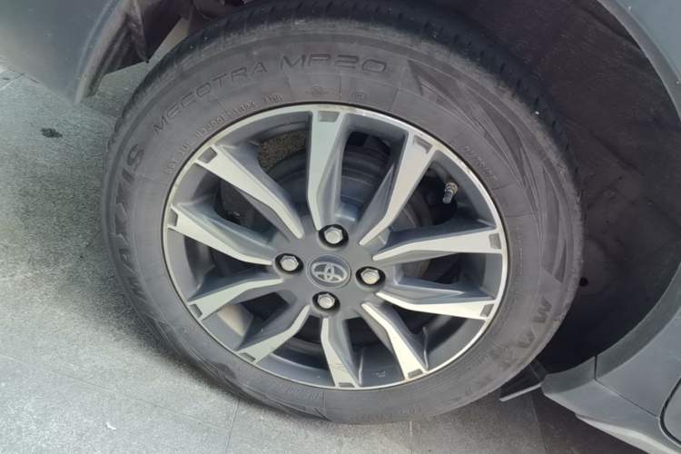 Used Toyota YARiS L Zhi Xuan 2021 X-Trail 1.5L CVT Luxury Edition Right Rear Wheel Hub