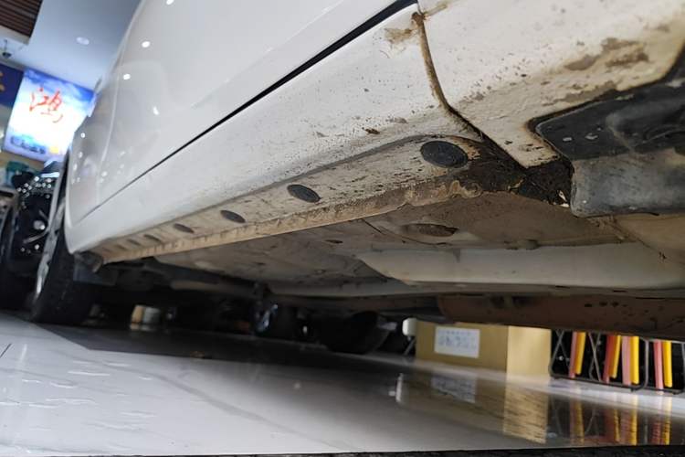 Used Toyota YARiS L Zhi Xuan 2021 1.5L CVT Leading Edition Right Side Sill