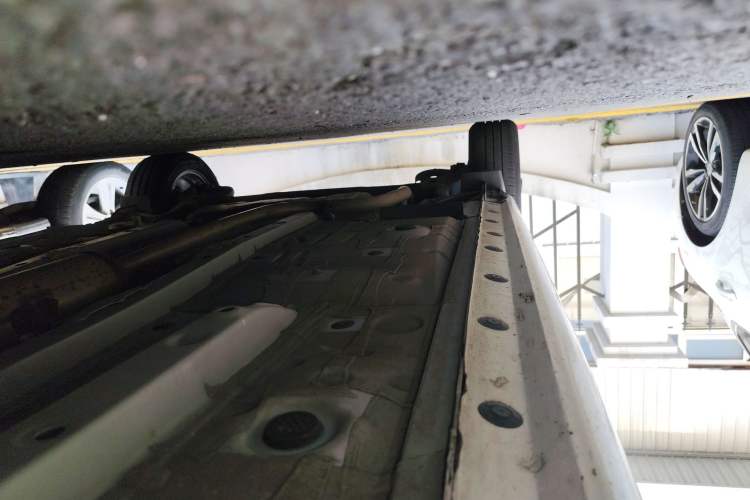 Used Toyota YARiS L Zhi Xuan 2021 1.5L CVT Leading Edition Right Side Sill