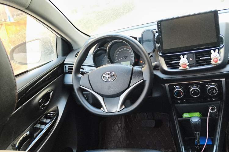 Used Toyota YARiS L Zhi Xuan 2021 X-Trail 1.5L CVT Luxury Edition Steering Wheel
