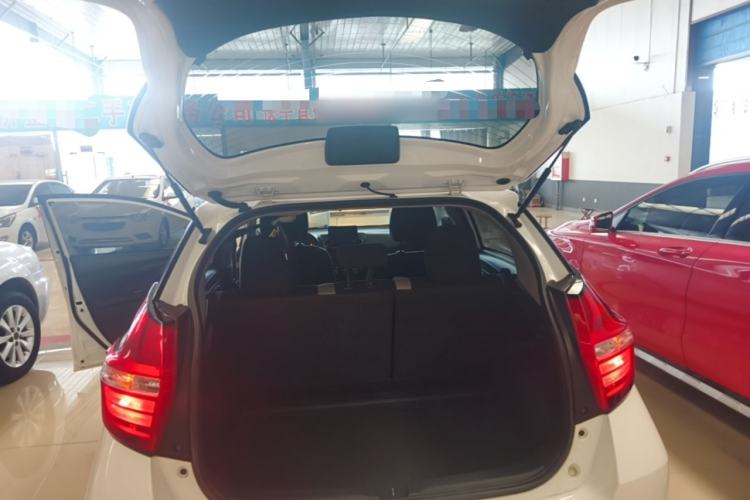 Used Toyota YARiS L Zhi Xuan 2021 1.5L CVT Leading Edition Trunk