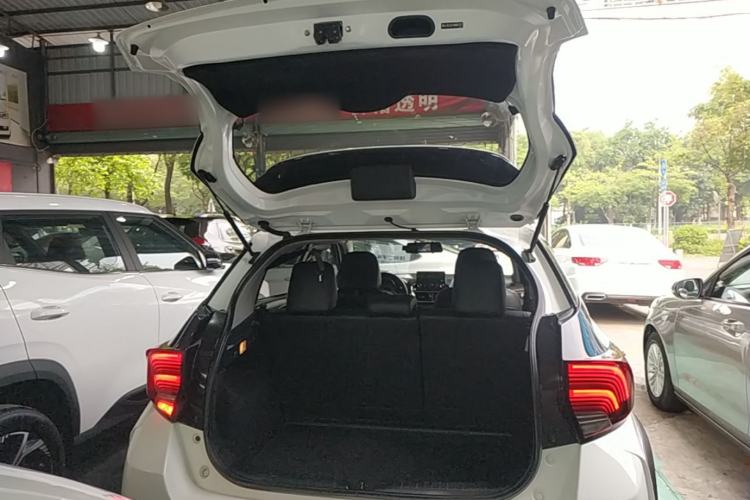 Used Toyota YARiS L Zhi Xuan 2021 X-Trail 1.5L CVT Luxury Edition Trunk