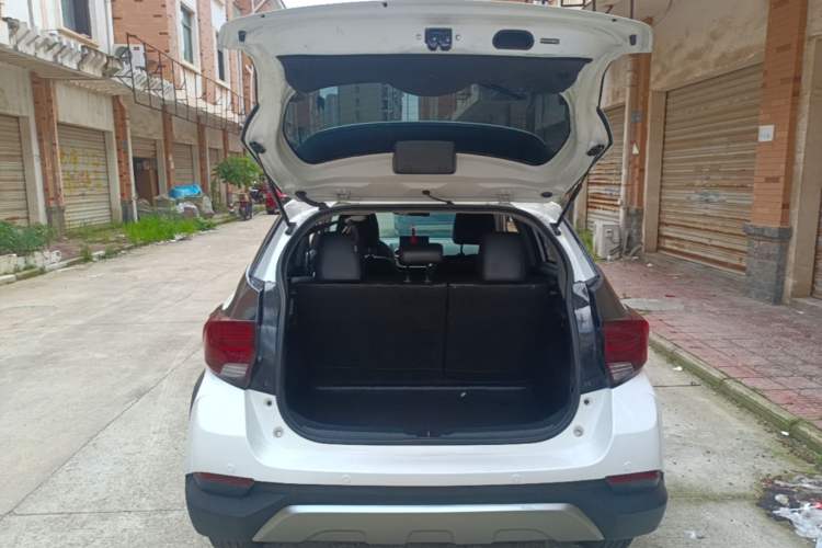 Used Toyota YARiS L Zhi Xuan 2021 X-Trail 1.5L CVT Luxury Edition Trunk