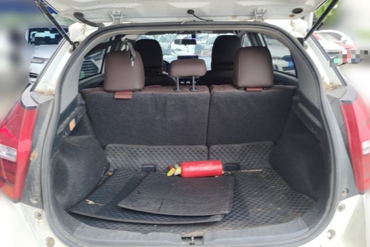 Used Toyota YARiS L Zhi Xuan 2021 X-Trail 1.5L CVT Luxury Edition Trunk