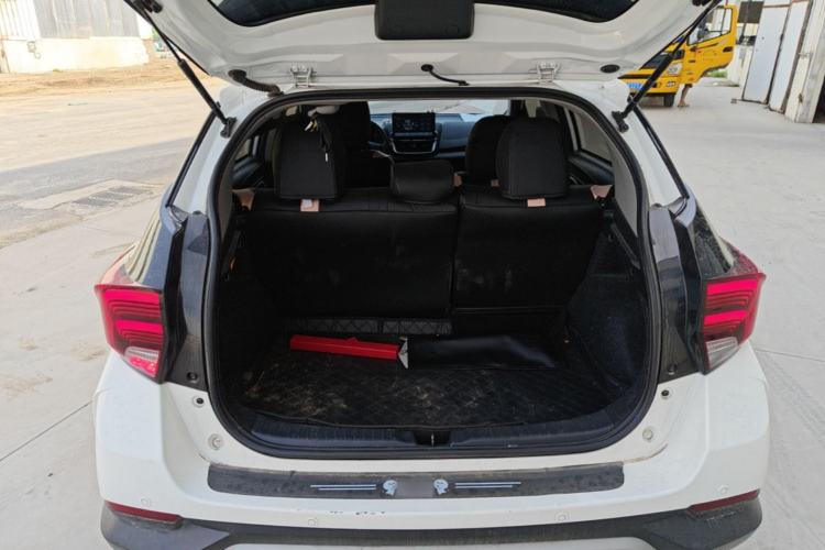 Used Toyota YARiS L Zhi Xuan 2021 X-Trail 1.5L CVT Leading Edition Trunk