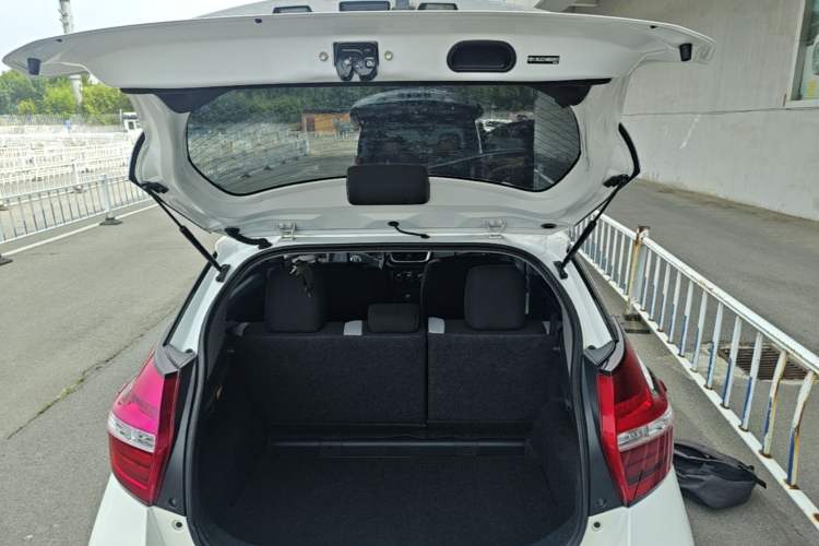 Used Toyota YARiS L Zhi Xuan 2021 1.5L CVT Leading Edition Trunk