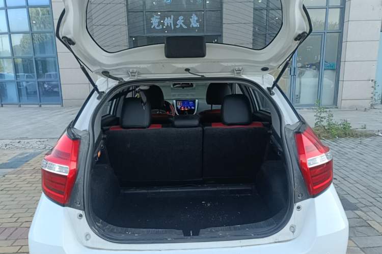 Used Toyota YARiS L Zhi Xuan 2021 1.5L CVT Leading Edition Trunk