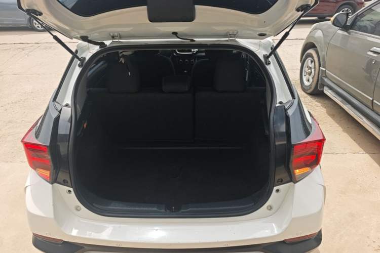 Used Toyota YARiS L Zhi Xuan 2021 X-Trail 1.5L CVT Leading Edition Trunk
