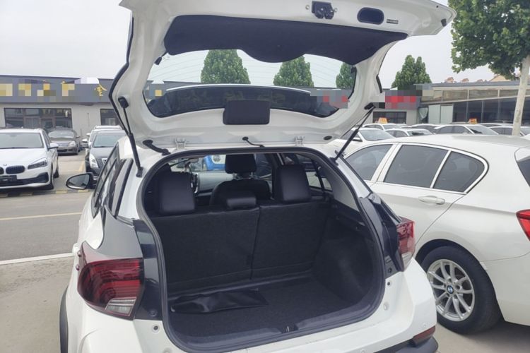 Used Toyota YARiS L Zhi Xuan 2021 X-Trail 1.5L CVT Luxury Edition Trunk