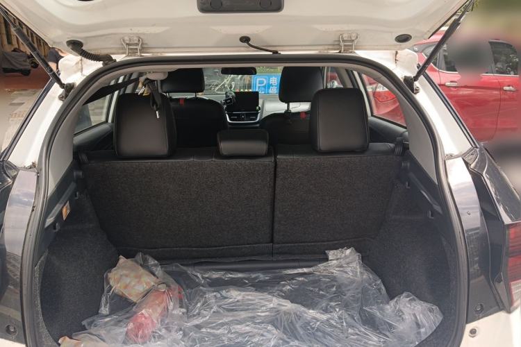 Used Toyota YARiS L Zhi Xuan 2021 X-Trail 1.5L CVT Luxury Edition Trunk