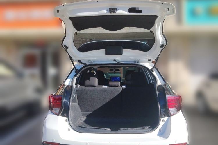 Used Toyota YARiS L Zhi Xuan 2021 X-Trail 1.5L CVT Leading Edition Trunk