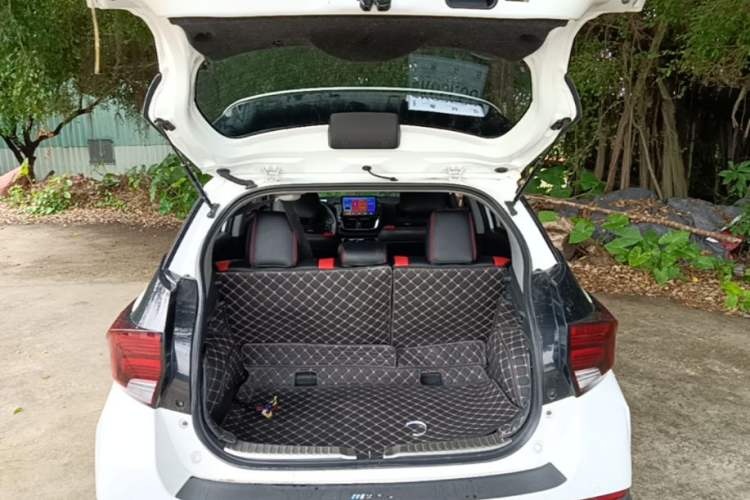 Used Toyota YARiS L Zhi Xuan 2021 X-Trail 1.5L CVT Leading Edition Trunk