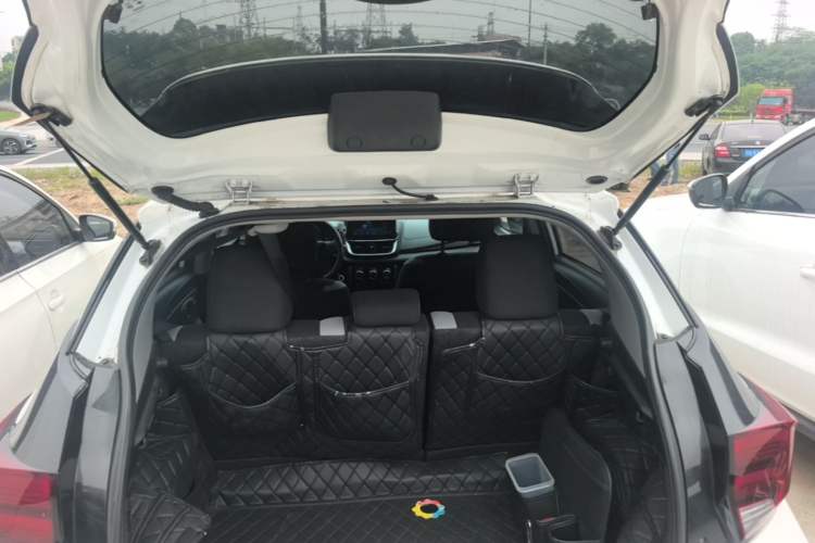 Used Toyota YARiS L Zhi Xuan 2021 X-Trail 1.5L CVT Leading Edition Trunk
