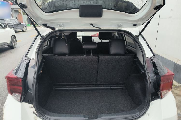 Used Toyota YARiS L Zhi Xuan 2021 X-Trail 1.5L CVT Leading Edition Trunk
