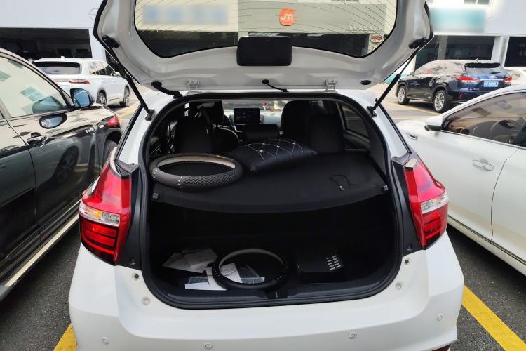 Used Toyota YARiS L Zhi Xuan 2021 1.5L CVT Leading Edition Trunk