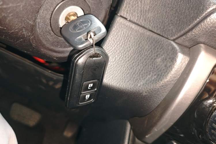 Used Toyota YARiS L Zhi Xuan 2021 X-Trail 1.5L CVT Leading Edition Vehicle Key