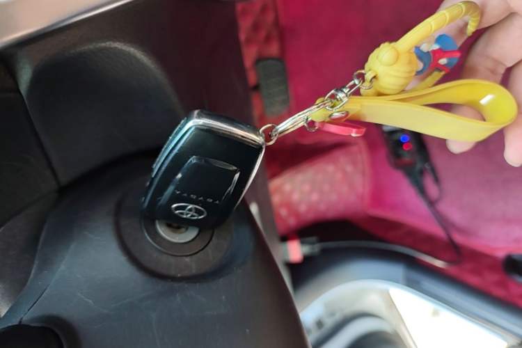 Used Toyota YARiS L Zhi Xuan 2021 X-Trail 1.5L CVT Leading Edition Vehicle Key