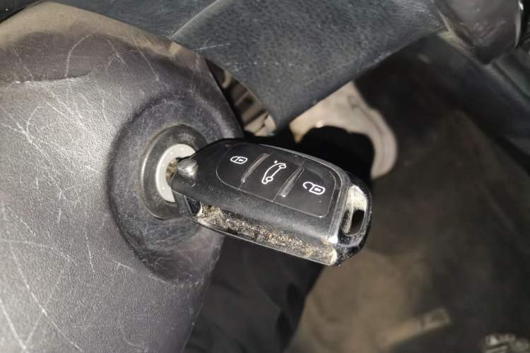Used Toyota YARiS L Zhi Xuan 2021 X-Trail 1.5L CVT Leading Edition Vehicle Key