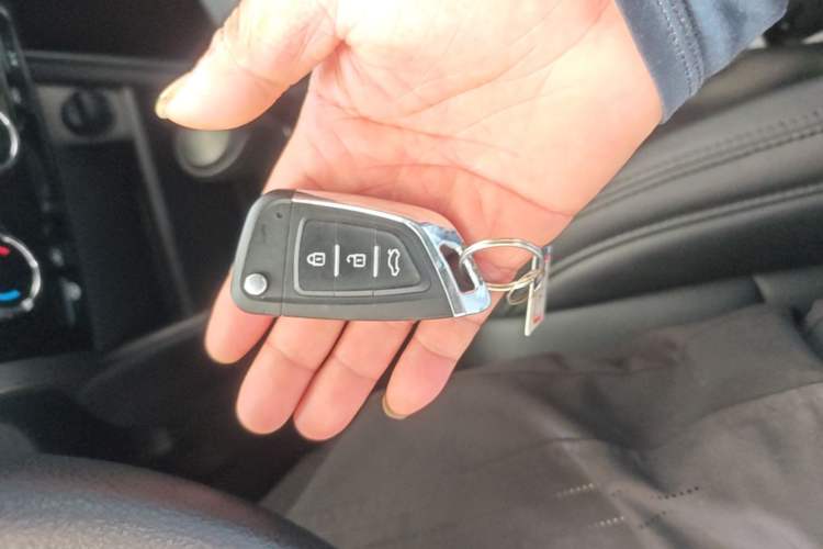 Used Toyota YARiS L Zhi Xuan 2021 X-Trail 1.5L CVT Leading Edition Vehicle Key