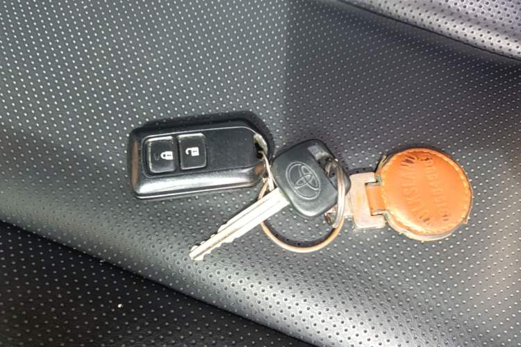 Used Toyota YARiS L Zhi Xuan 2021 X-Trail 1.5L CVT Luxury Edition Vehicle Key