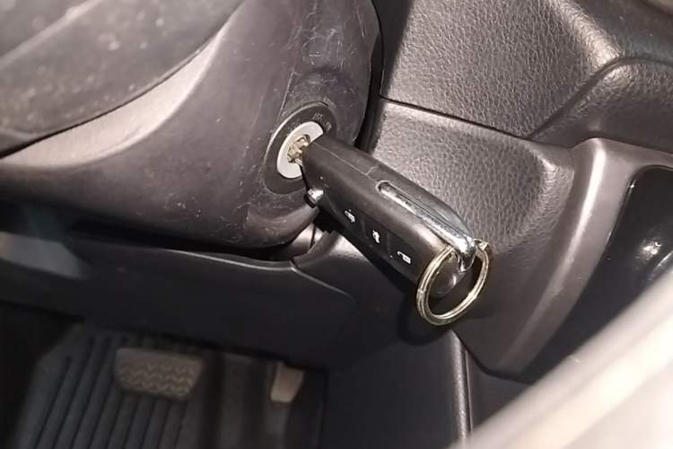 Used Toyota YARiS L Zhi Xuan 2021 1.5L CVT Leading Edition Vehicle Key