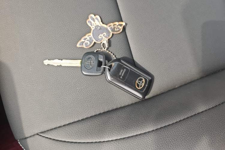 Used Toyota YARiS L Zhi Xuan 2021 X-Trail 1.5L CVT Leading Edition Vehicle Key