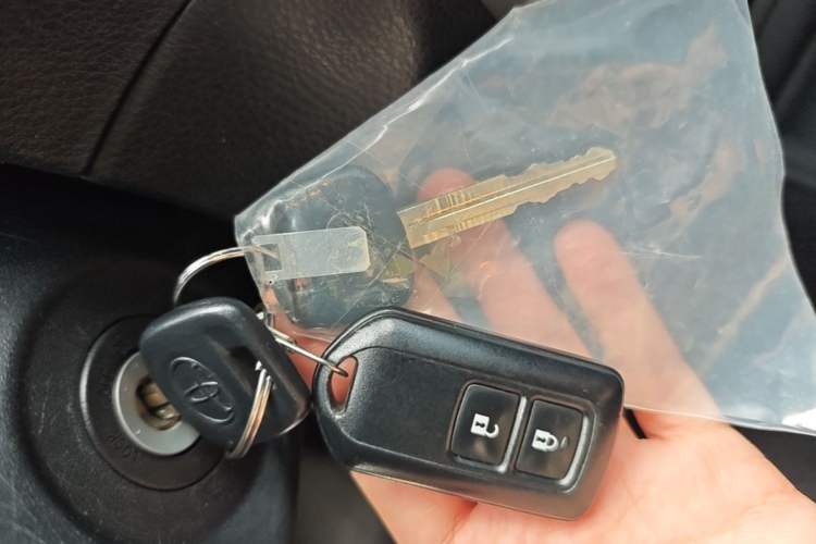 Used Toyota YARiS L Zhi Xuan 2021 X-Trail 1.5L CVT Leading Edition Vehicle Key