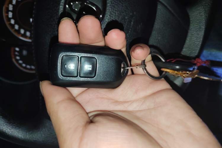 Used Toyota YARiS L Zhi Xuan 2021 1.5L CVT Leading Edition Vehicle Key