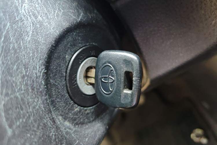 Used Toyota YARiS L Zhi Xuan 2021 X-Trail 1.5L CVT Leading Edition Vehicle Key