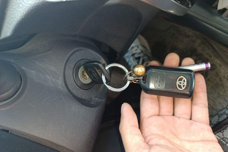 Used Toyota YARiS L Zhi Xuan 2021 X-Trail 1.5L CVT Leading Edition Vehicle Key