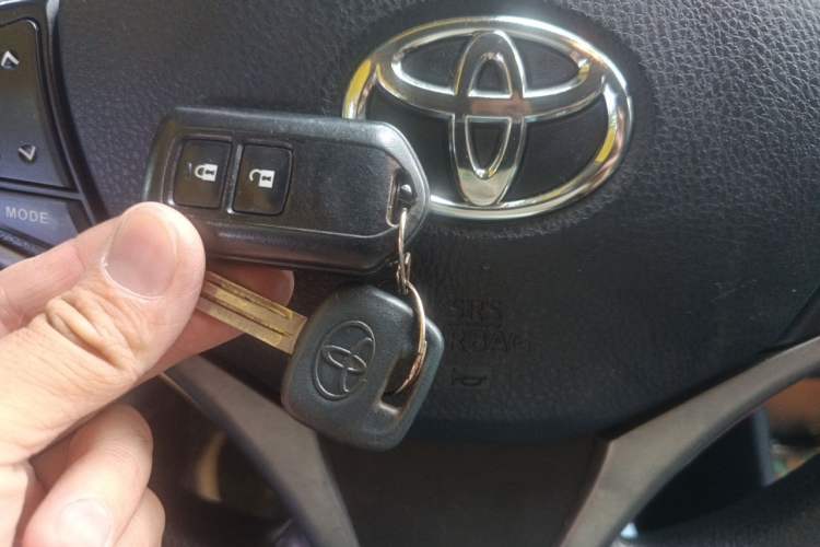 Used Toyota YARiS L Zhi Xuan 2021 X-Trail 1.5L CVT Luxury Edition Vehicle Key