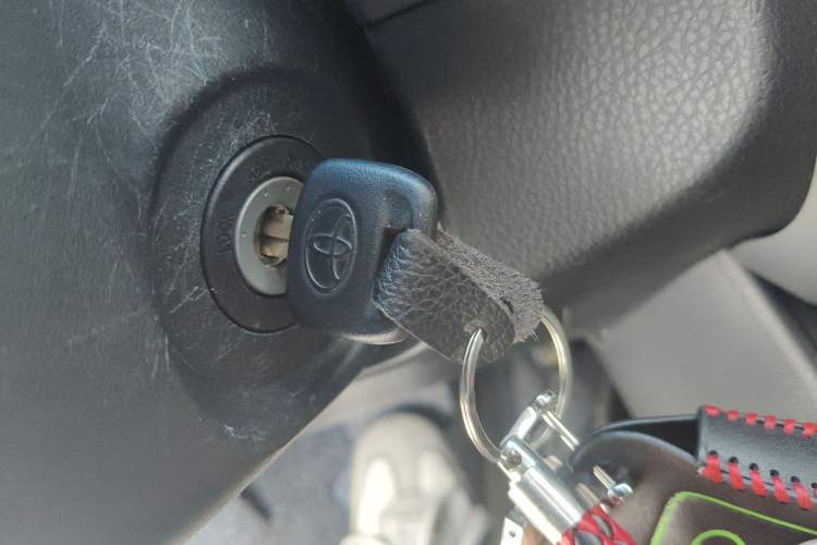 Used Toyota YARiS L Zhi Xuan 2021 X-Trail 1.5L CVT Luxury Edition Vehicle Key