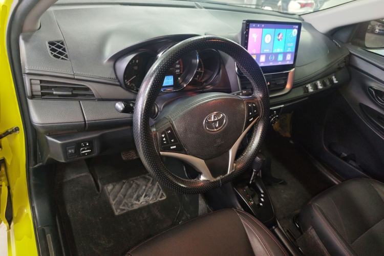 Used Toyota YARiS L Zhi Xuan 2021 1.5L CVT Leading Edition Center Console