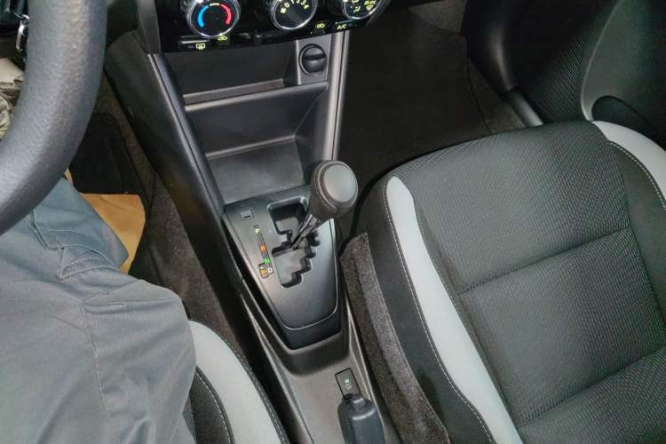 Used Toyota YARiS L Zhi Xuan 2021 X-Trail 1.5L CVT Leading Edition Gear Lever