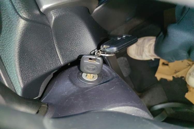 Used Toyota YARiS L Zhi Xuan 2021 X-Trail 1.5L CVT Leading Edition Vehicle Key