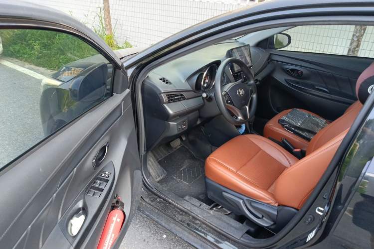 Used Toyota YARiS L Zhi Xuan 2022 1.5L CVT Leading PLUS Edition Driver Seat