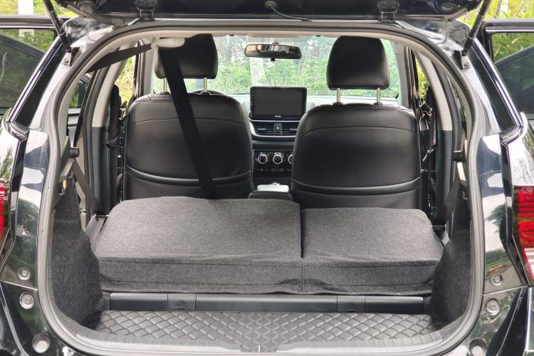 Used Toyota YARiS L Zhi Xuan 2022 X-Trail 1.5L CVT Leading PLUS Edition Interior 11