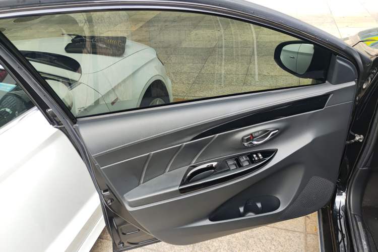 Used Toyota YARiS L Zhi Xuan 2022 X-Trail 1.5L CVT Luxury PLUS Edition Left Front Door Interior