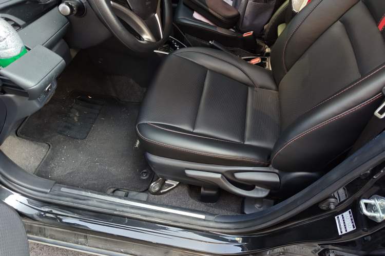 Used Toyota YARiS L Zhi Xuan 2022 X-Trail 1.5L CVT Prestige Edition Left Front Seat