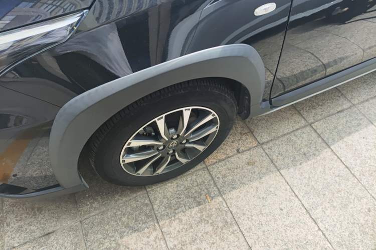 Used Toyota YARiS L Zhi Xuan 2022 X-Trail 1.5L CVT Luxury PLUS Edition Left Front Wheel Hub