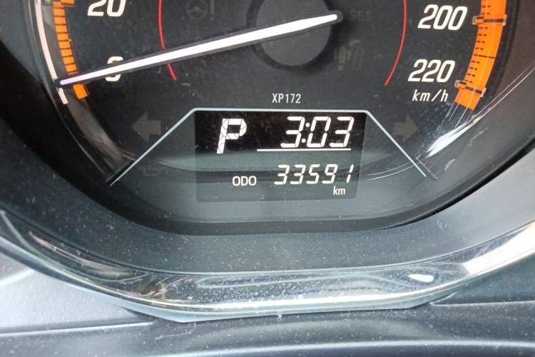 Used Toyota YARiS L Zhi Xuan 2022 1.5L CVT Leading PLUS Edition Odometer Close Up