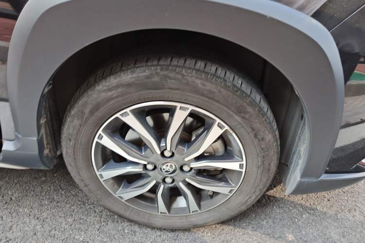 Used Toyota YARiS L Zhi Xuan 2022 X-Trail 1.5L CVT Prestige Edition Right Front Wheel Hub