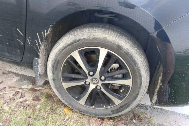 Used Toyota YARiS L Zhi Xuan 2022 1.5L CVT Leading PLUS Edition Right Front Wheel Hub