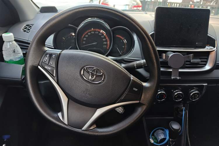 Used Toyota YARiS L Zhi Xuan 2022 X-Trail 1.5L CVT Prestige Edition Steering Wheel
