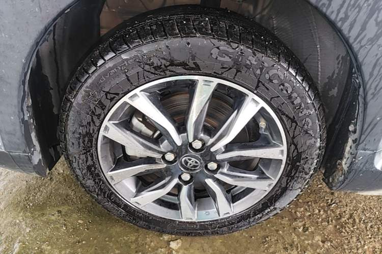 Used Toyota YARiS L Zhi Xuan 2022 X-Trail 1.5L CVT Luxury PLUS Edition Left Front Wheel Hub