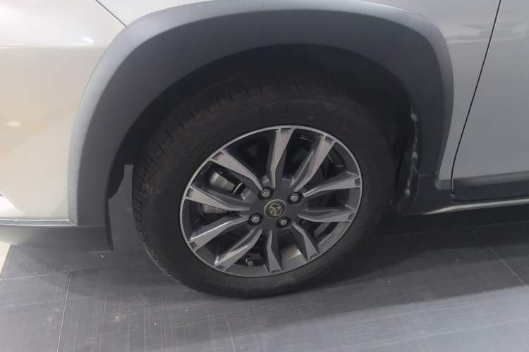 Used Toyota YARiS L Zhi Xuan 2022 X-Trail 1.5L CVT Leading PLUS Edition Left Front Wheel Hub