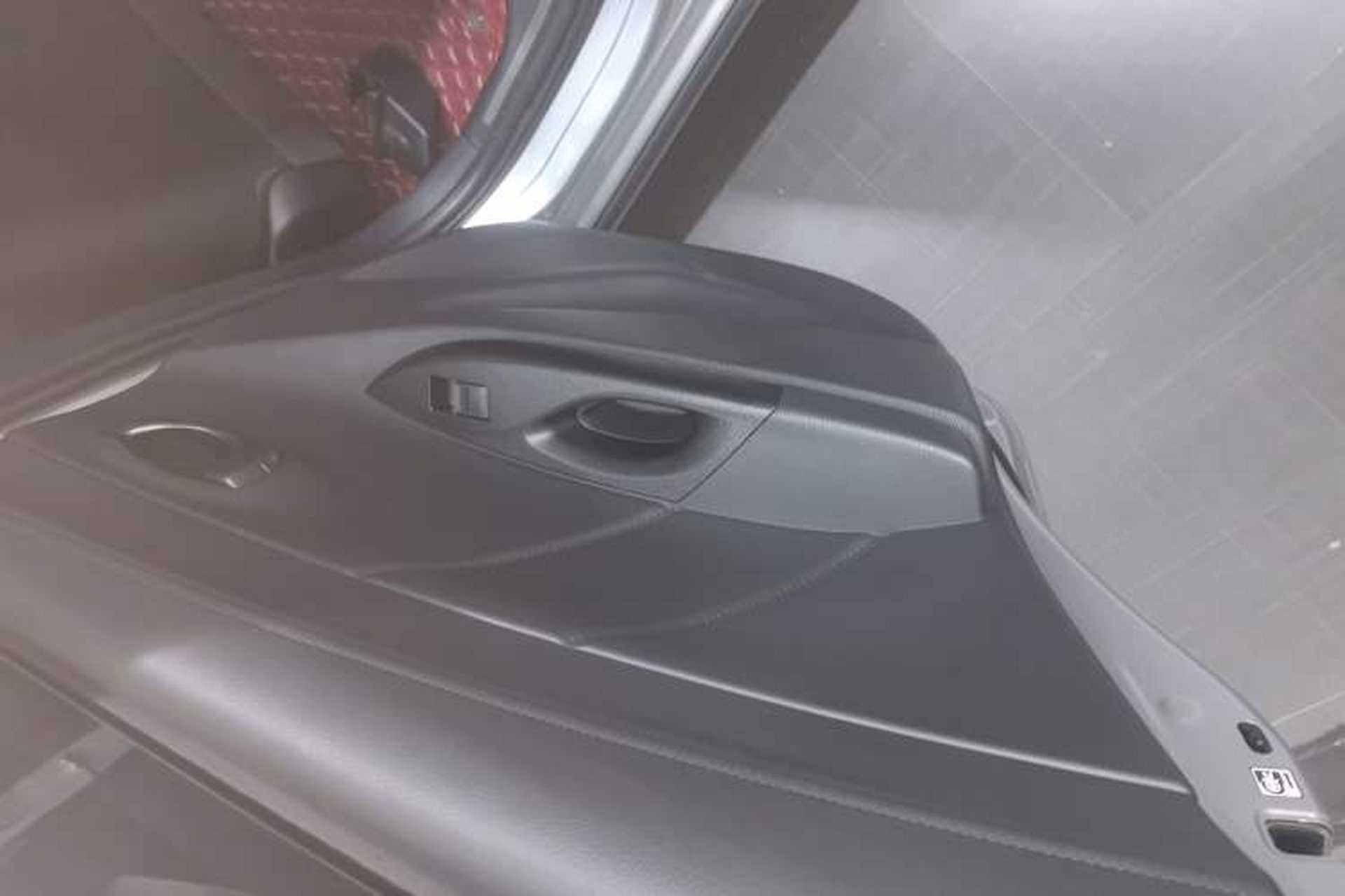 Used Toyota YARiS L Zhi Xuan 2022 X-Trail 1.5L CVT Leading PLUS Edition Left Rear Door Interior