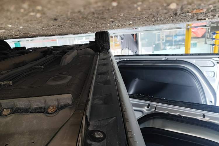 Used Toyota YARiS L Zhi Xuan 2022 X-Trail 1.5L CVT Luxury PLUS Edition Left Side Sill