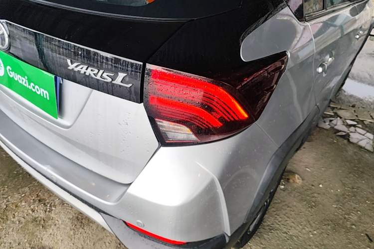 Used Toyota YARiS L Zhi Xuan 2022 X-Trail 1.5L CVT Luxury PLUS Edition Right Rear Taillight