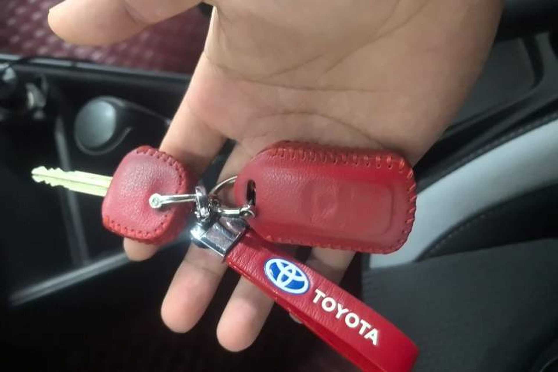 Used Toyota YARiS L Zhi Xuan 2022 X-Trail 1.5L CVT Leading PLUS Edition Vehicle Key
